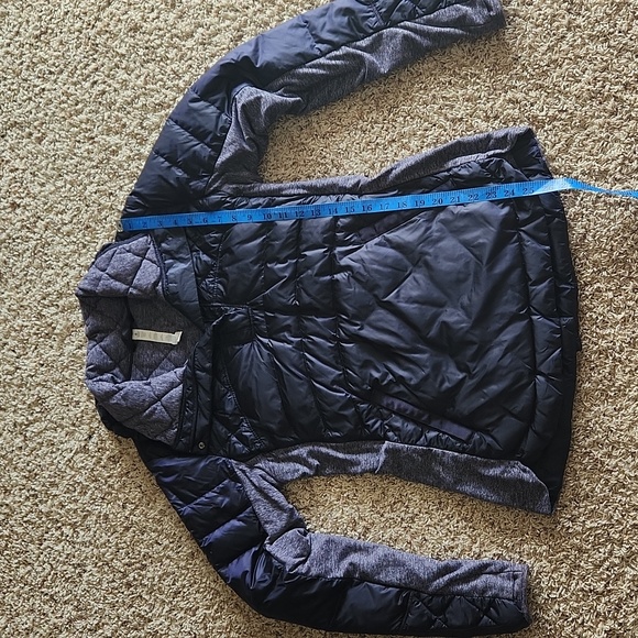 Lululemon Women's Quilted Jacket - Picture 5 of 8
